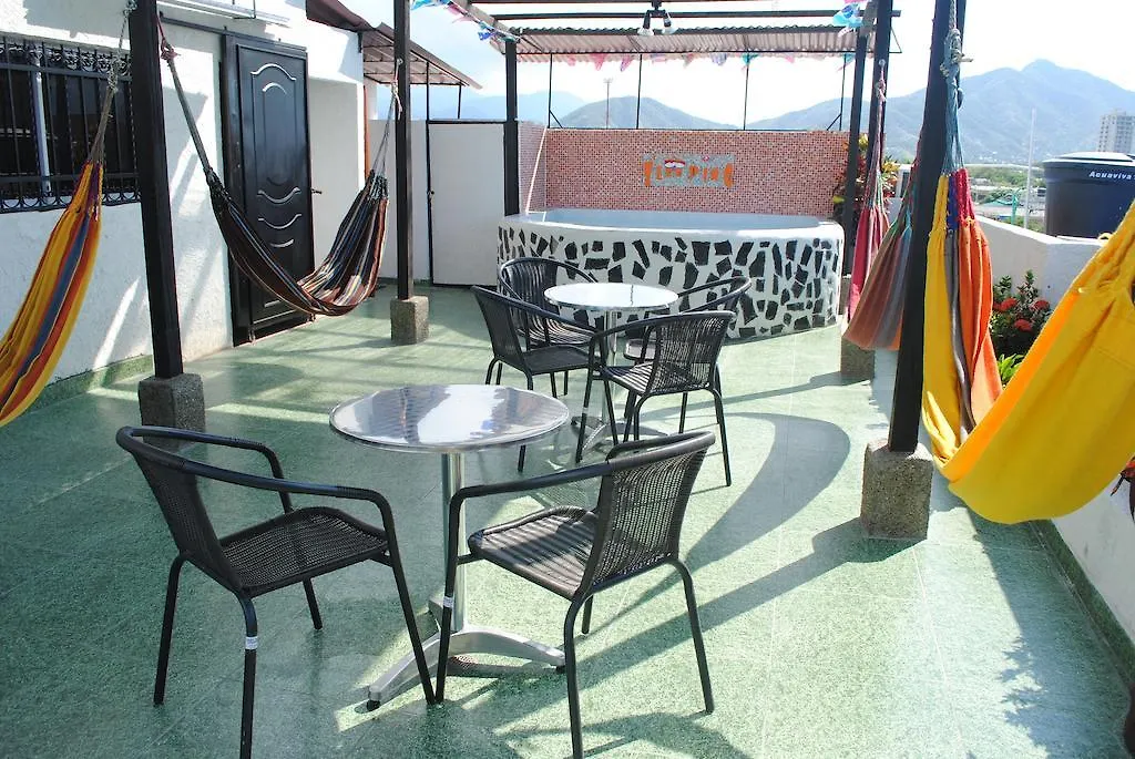 Zleeping Hostel Santa Marta