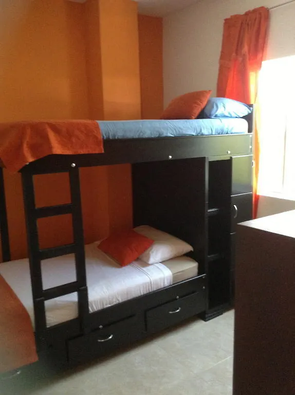 Zleeping Hostel Santa Marta